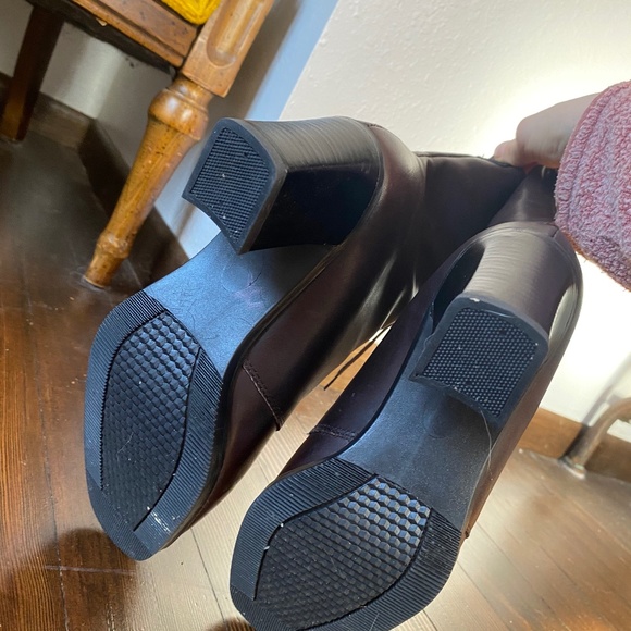 Vintage Dark Brown Lace-Up Boots - Picture 10 of 10